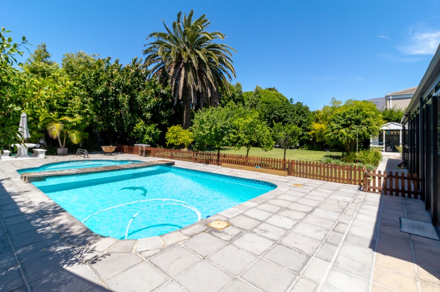 4 Bedroom Property for Sale in Tokai Western Cape